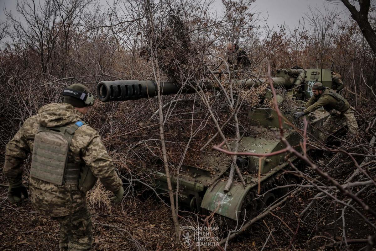 Occupiers are attempting to breach defenses in the Kramatorsk and Toretsk directions, according to Voloshin.