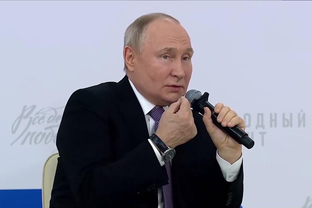 Illegitimate: Putin stated that Zelensky has no authority to sign a peace treaty.