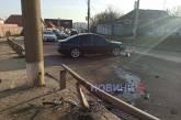 A Volkswagen crashed into a guardrail in Mykolaiv due to icy asphalt, causing a massive traffic jam.