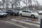 Two Nissan vehicles were involved in an accident in the center of Mykolaiv.