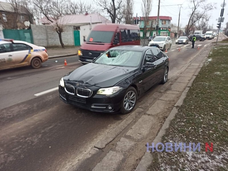 BMW сбил пешехода на проспекте в Николаеве: пострадавший в тяжелом состоянии